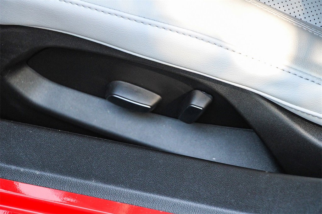 Used 2022 Chevrolet Corvette Stingray Convertible w/ 1LT image 22