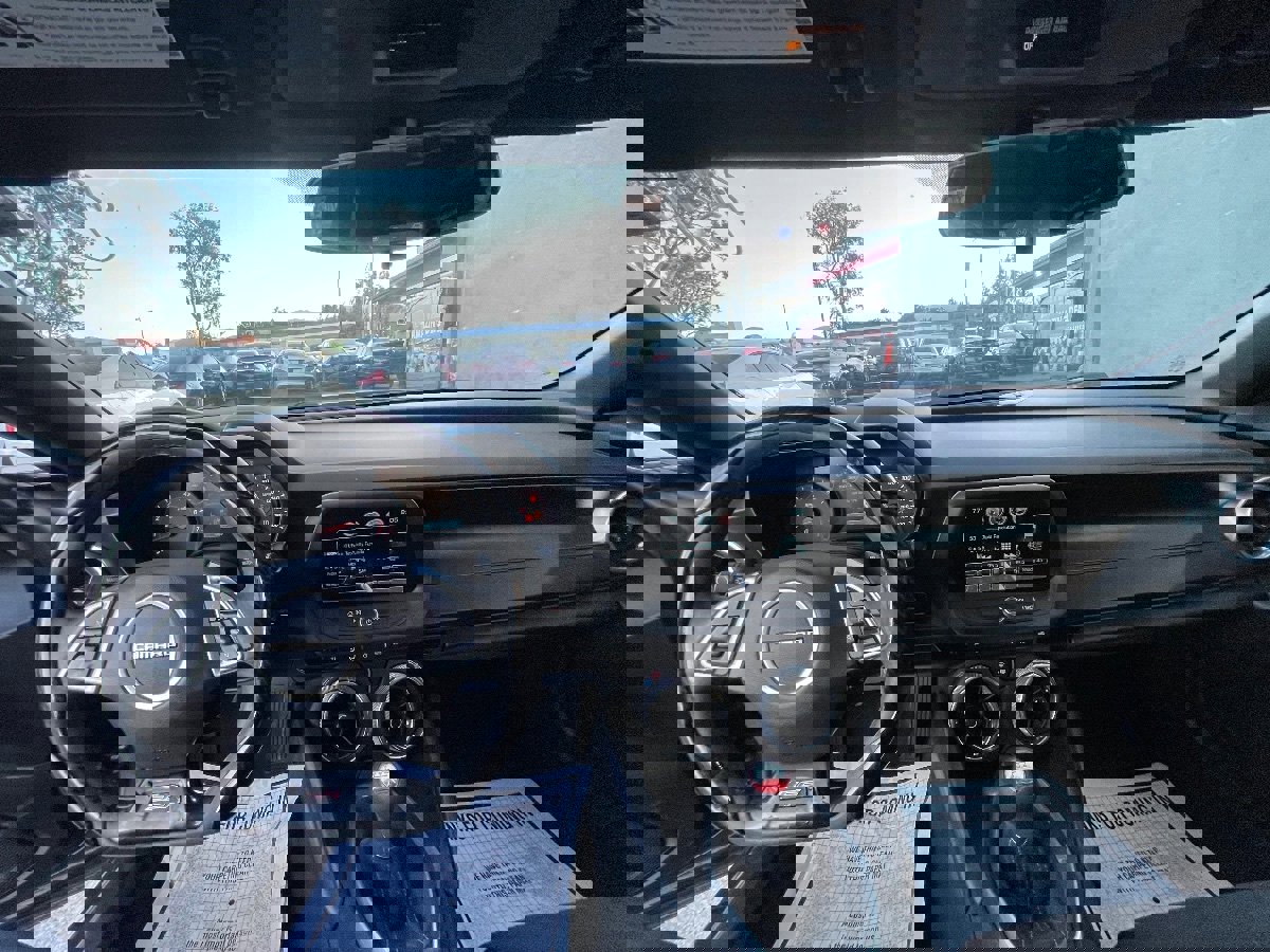 Used 2018 Chevrolet Camaro SS image 9