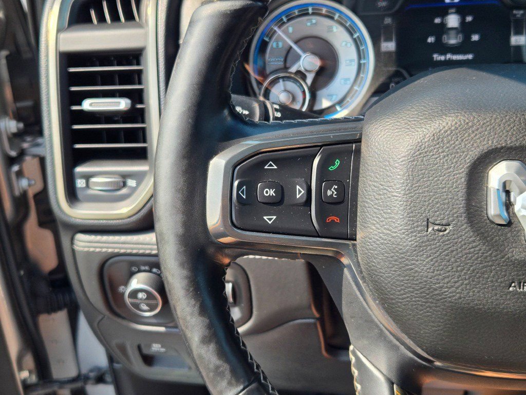 Used 2019 RAM 1500 Limited AWD/4WD image 34