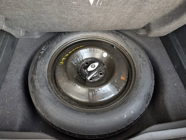 Used 2019 Jeep Cherokee Latitude Plus w/ Comfort/Convenience Group image 28