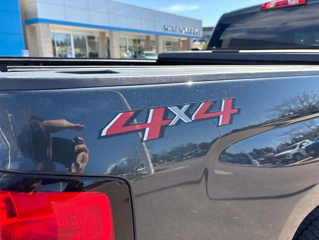 Used 2018 Chevrolet Silverado 1500 LT w/ All Star Edition AWD/4WD image 7