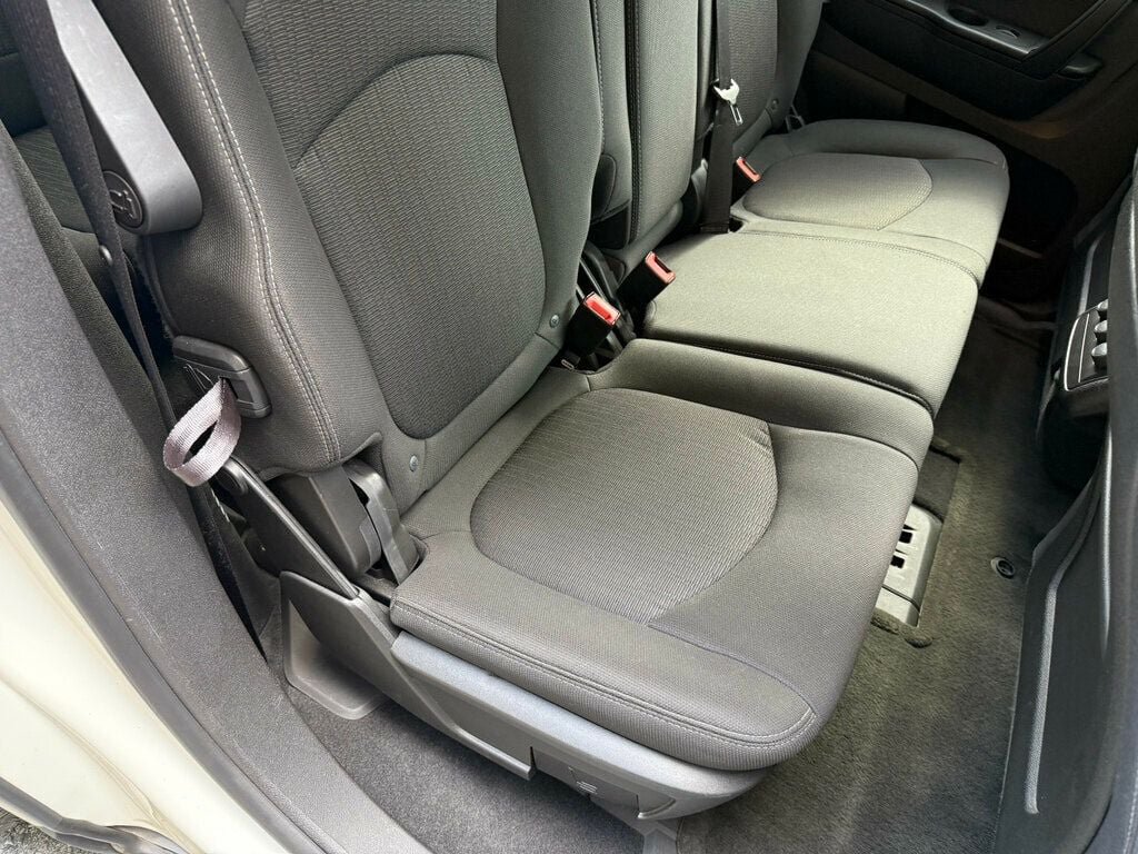 Used 2013 Chevrolet Traverse LT AWD/4WD image 41