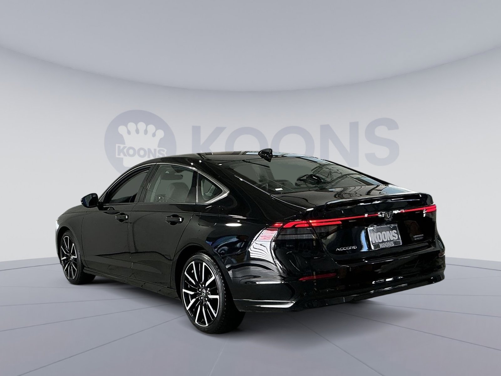 Used 2023 Honda Accord Touring image 14