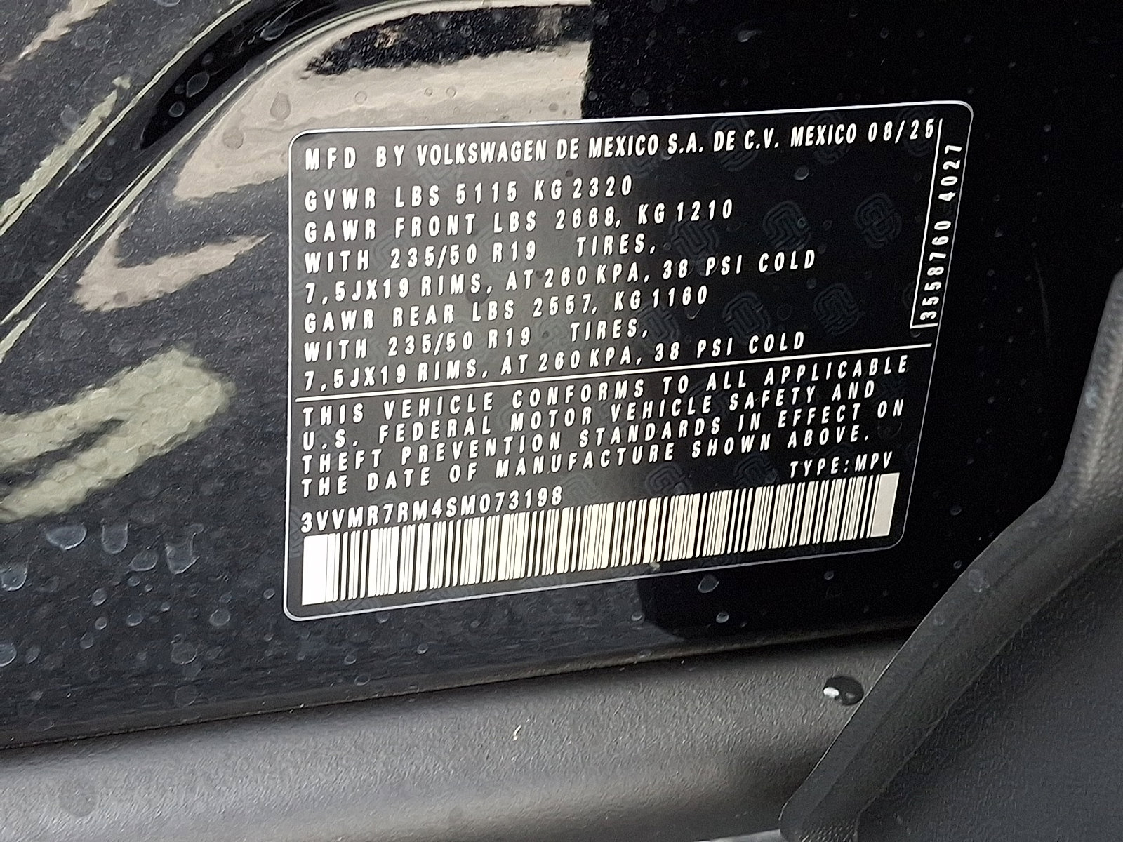 New 2025 Volkswagen Tiguan SE image 11