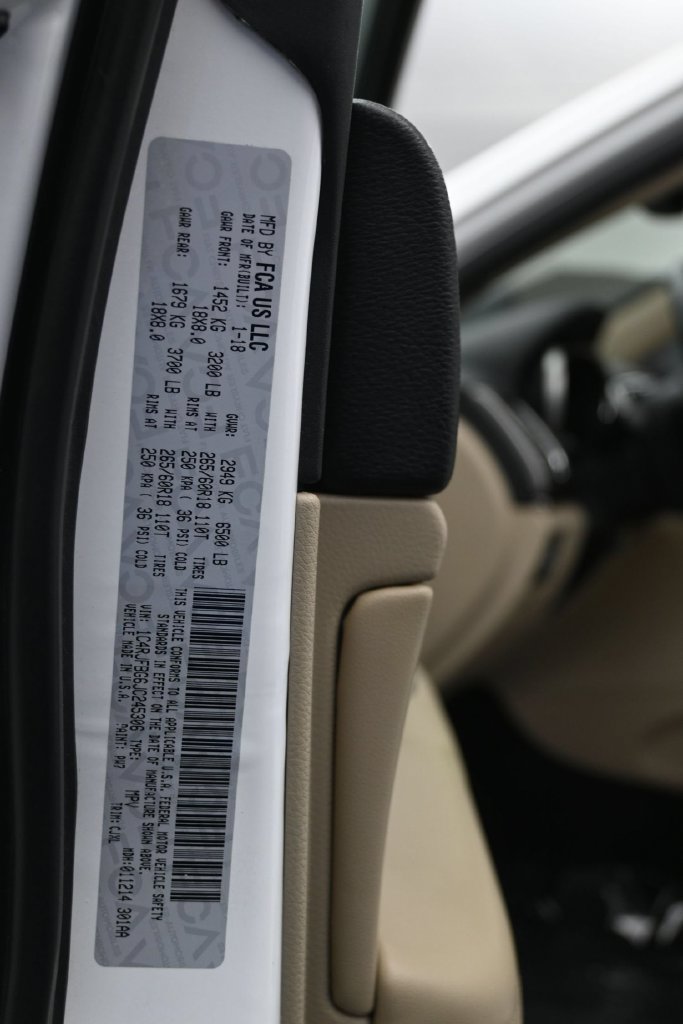 Used 2018 Jeep Grand Cherokee Limited AWD/4WD image 15