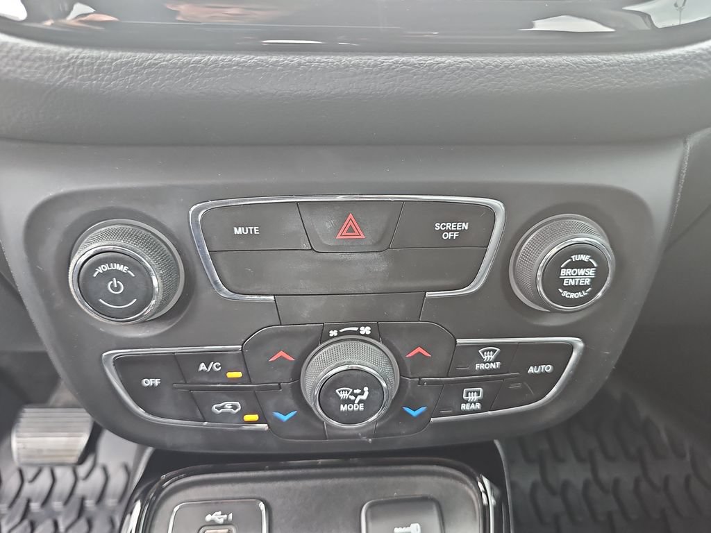 Used 2019 Jeep Compass Limited FWD image 21