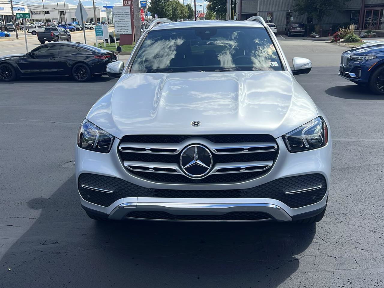 Used 2020 Mercedes-Benz GLE 350 4MATIC image 2