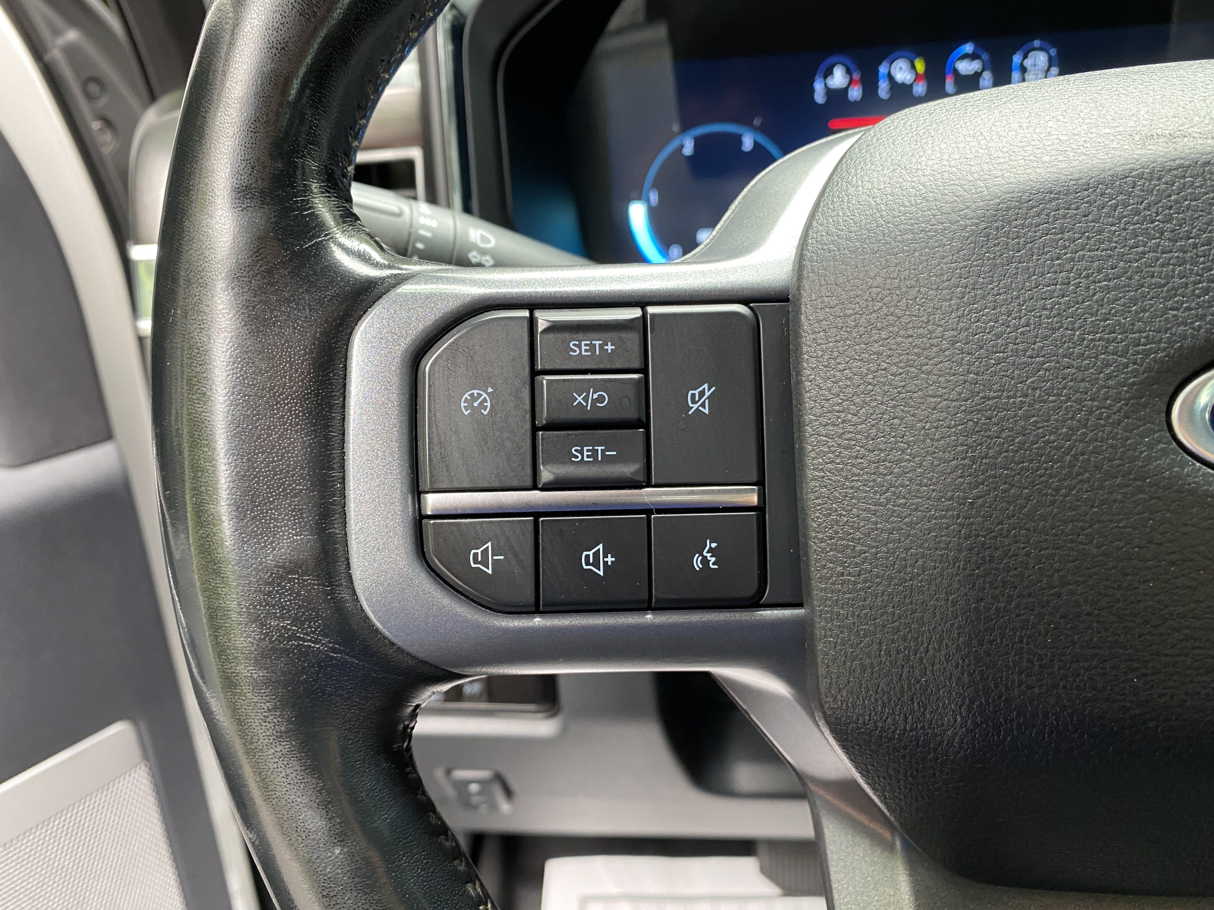Used 2023 Ford F350 Lariat w/ Chrome Package AWD/4WD image 20