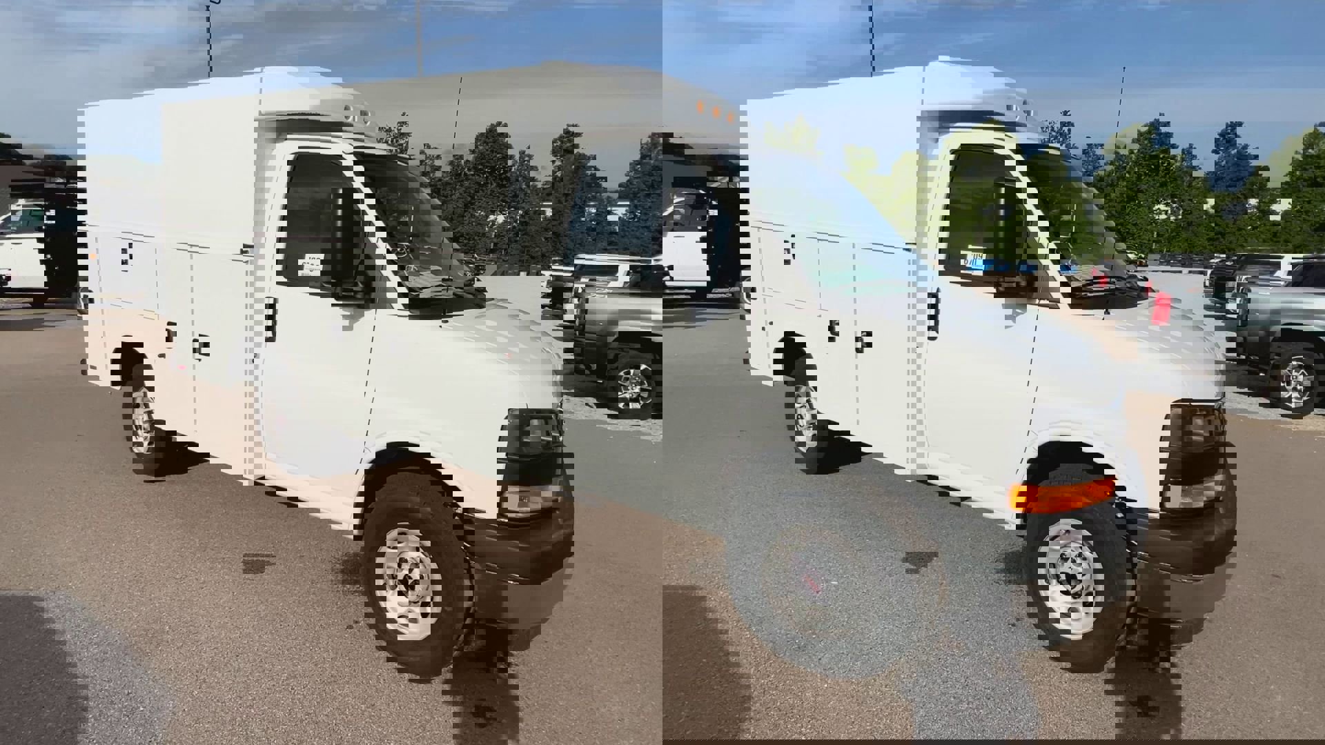 New 2025 GMC Savana 3500 w/ Power Convenience Package image 34