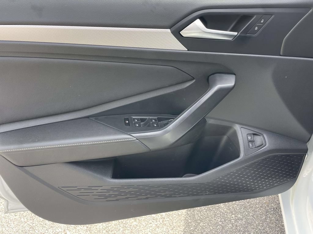 Certified 2024 Volkswagen Jetta Sport FWD image 19