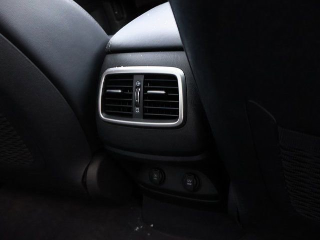 Used 2019 Kia Sorento EX image 16