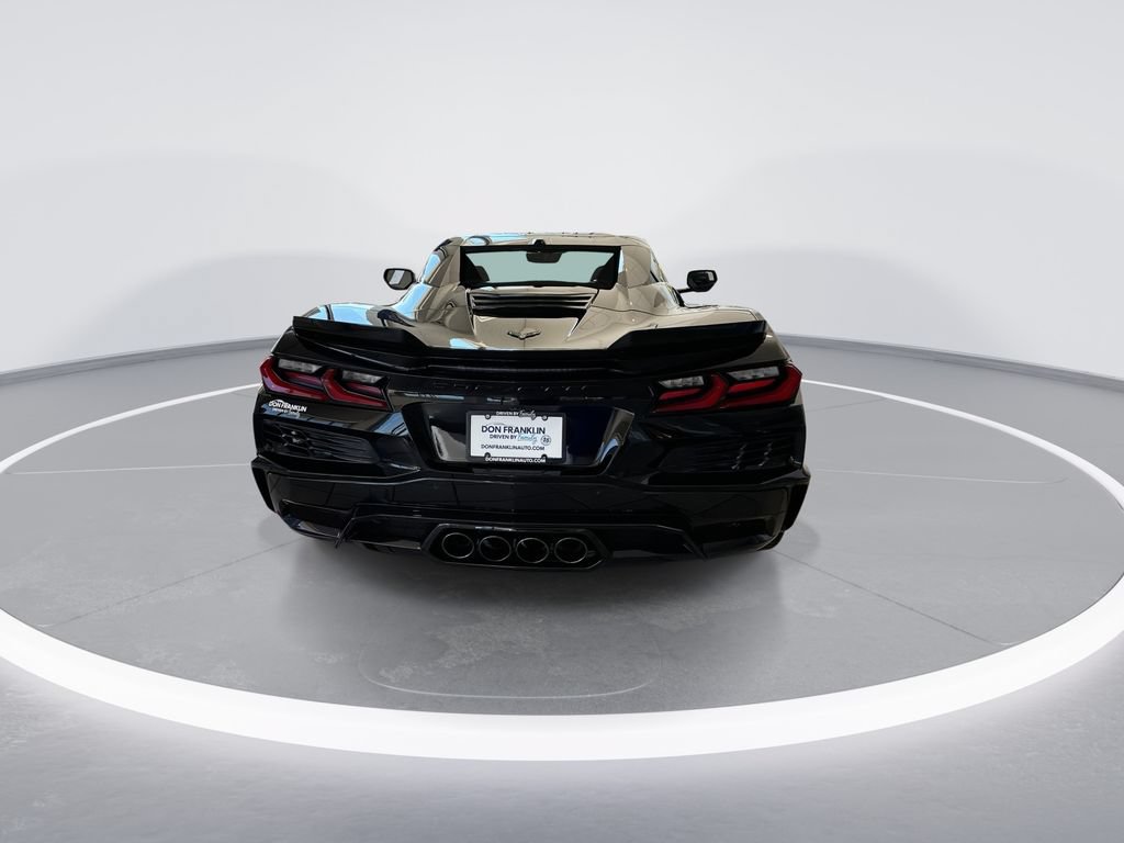 Used 2025 Chevrolet Corvette Z06 RWD image 7