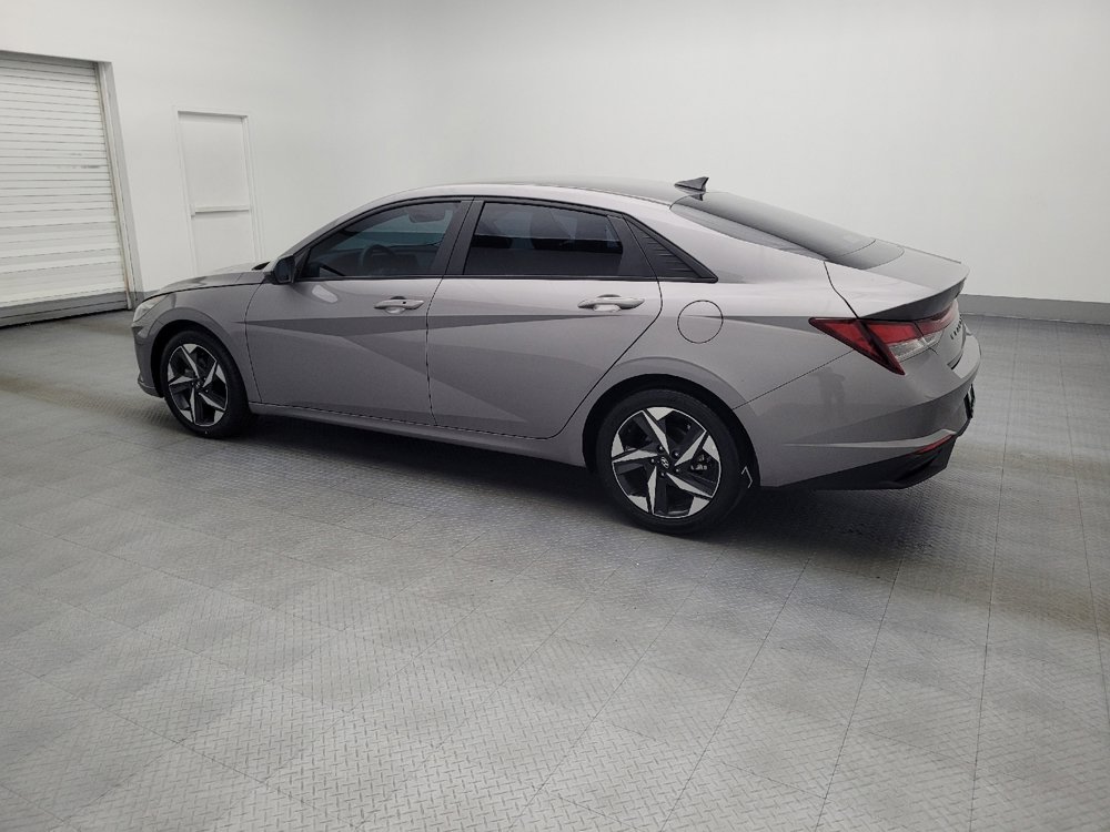 Used 2023 Hyundai Elantra SEL w/ Convenience Package image 3