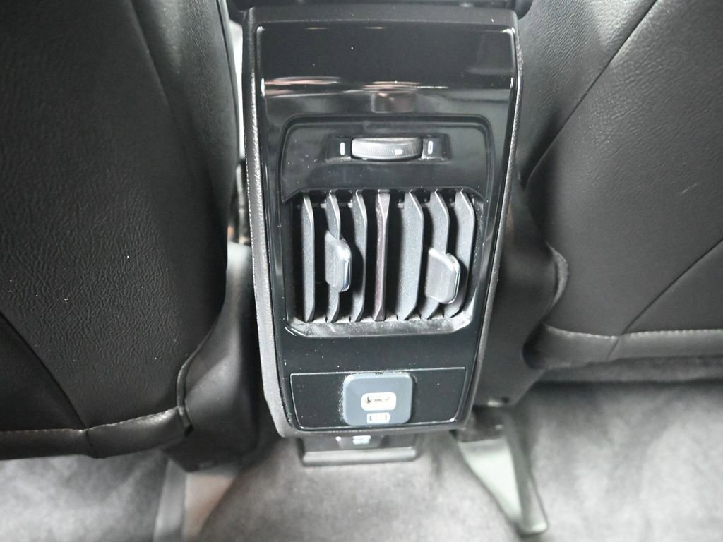 Used 2024 Jeep Compass Limited image 30