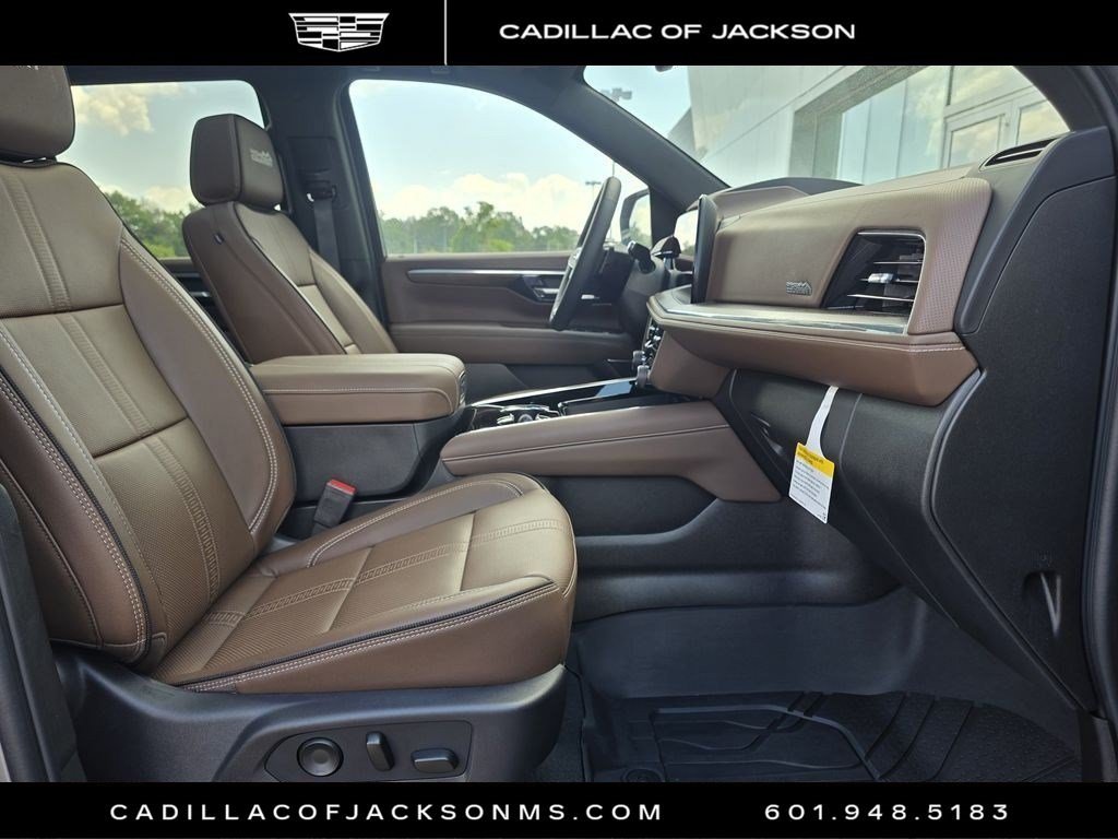 Used 2025 Chevrolet Tahoe High Country RWD image 35