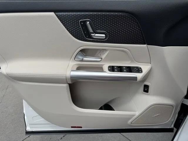 New 2025 Mercedes-Benz GLA 250 image 16