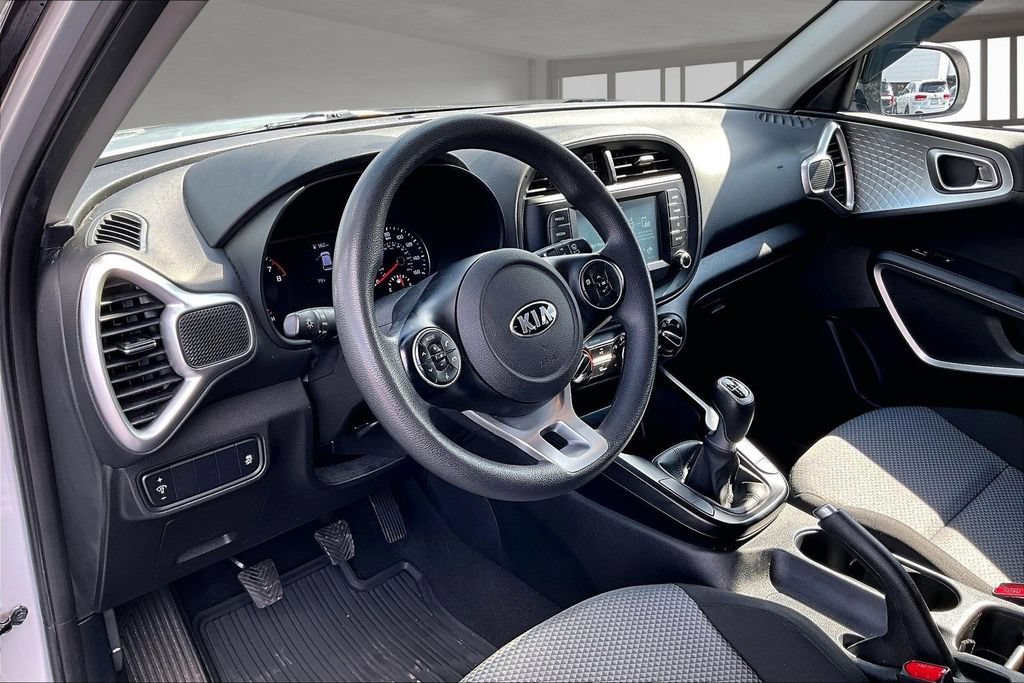 Used 2021 Kia Soul LX FWD image 14