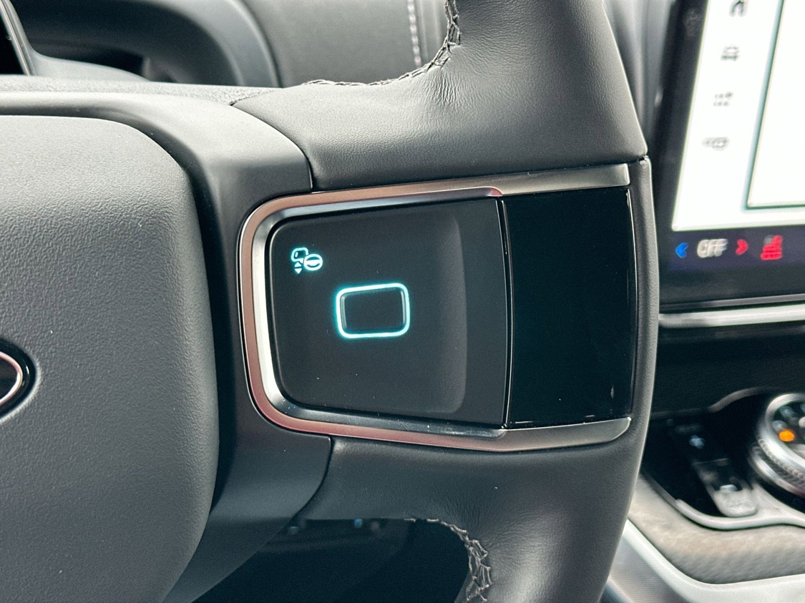 New 2026 Ford Expedition Max Platinum w/ Stealth Performance Package image 20