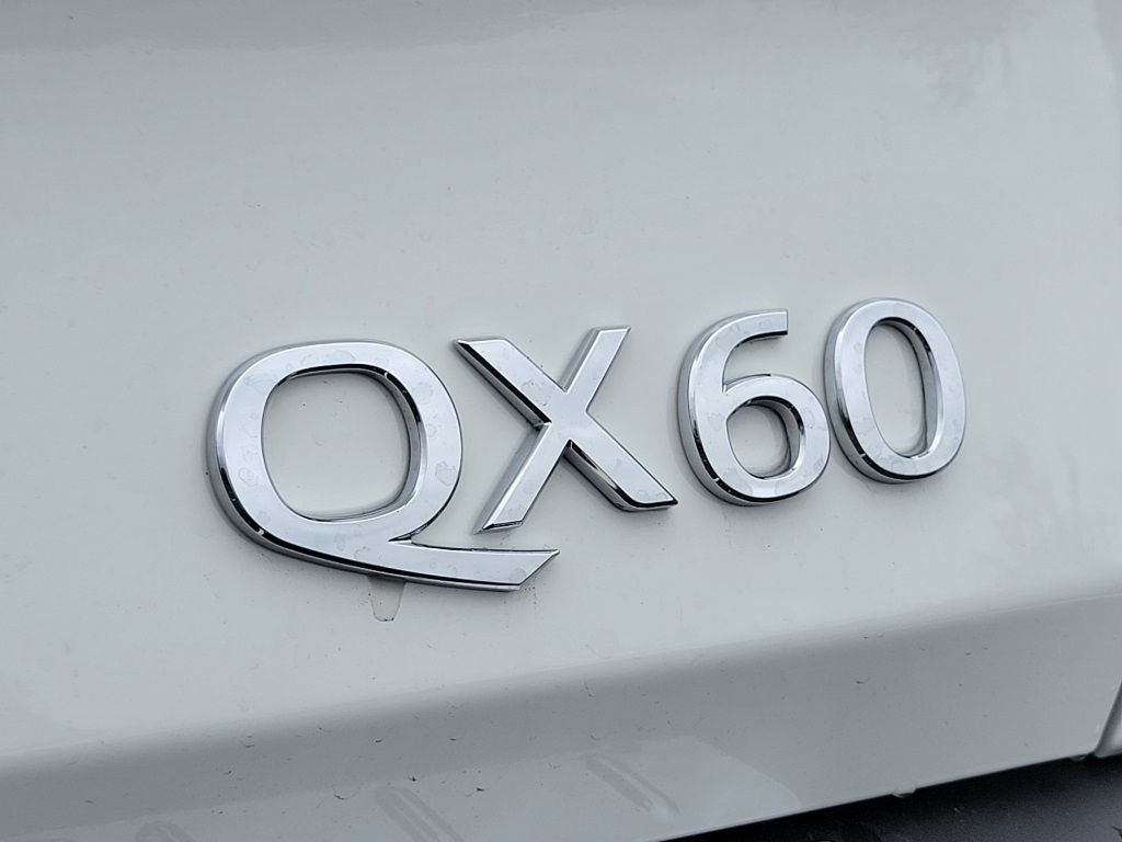 Certified 2025 INFINITI QX60 Pure w/ Cargo Package image 13