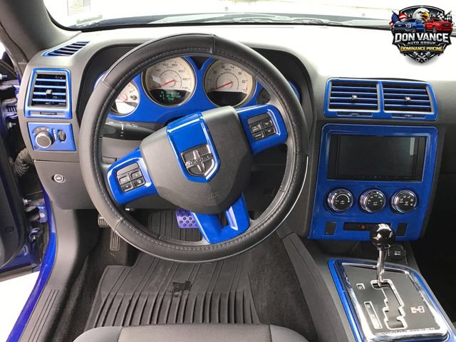Used 2012 Dodge Challenger SXT RWD image 13