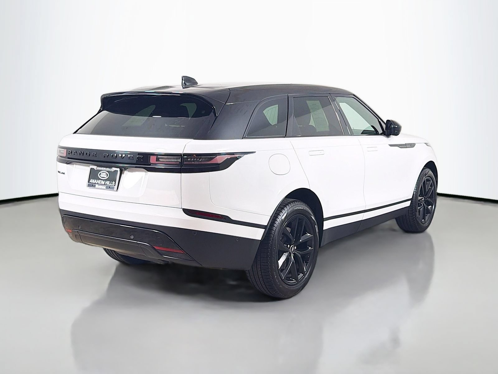 Certified 2026 Land Rover Range Rover Velar S AWD/4WD image 5
