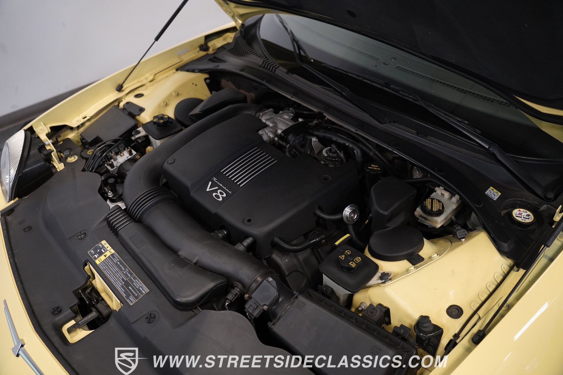 Used 2002 Ford Thunderbird image 33