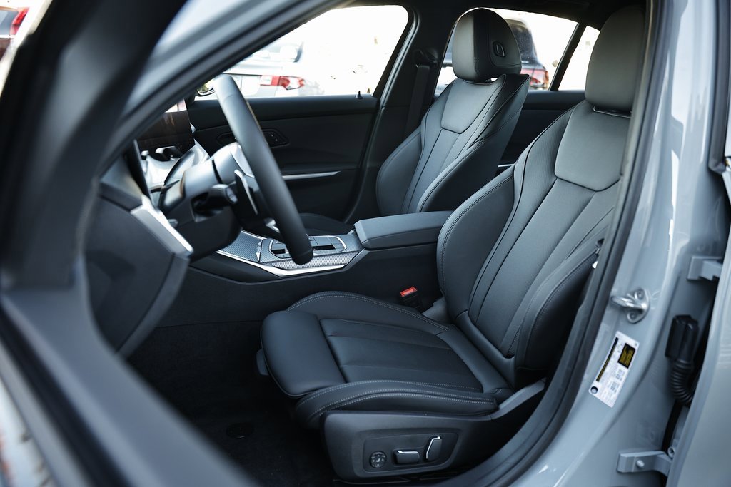 New 2026 BMW 330i Sedan w/ M Sport Package image 21