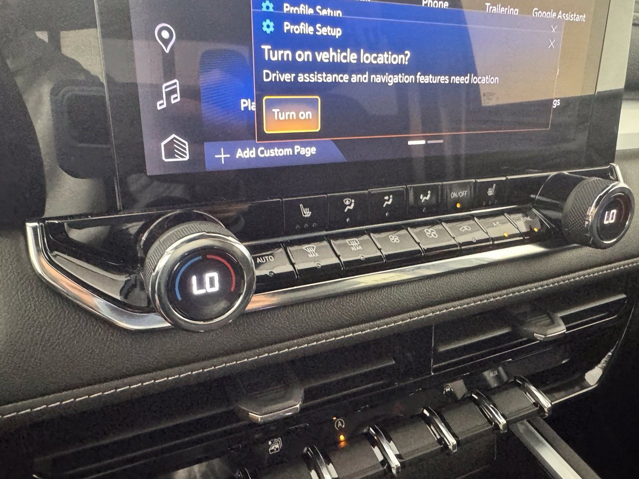 Used 2023 Chevrolet Colorado LT w/ LT Convenience Package II AWD/4WD image 24