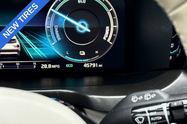 Certified 2023 Kia Sorento SX Prestige w/ Panoramic Sunroof Package image 36