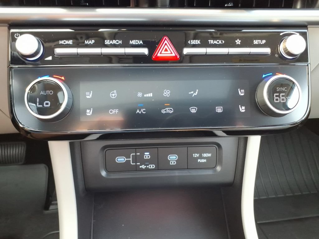 New 2026 Hyundai Tucson Limited FWD image 21