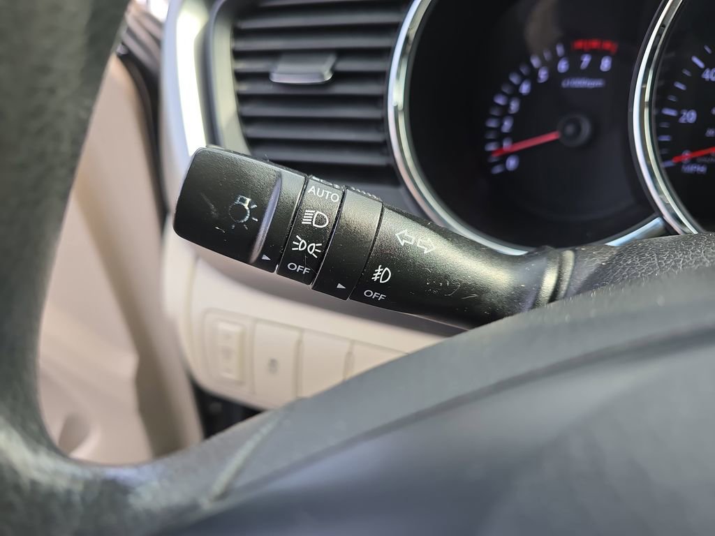 Used 2013 Kia Optima LX w/ Convenience Pkg image 28