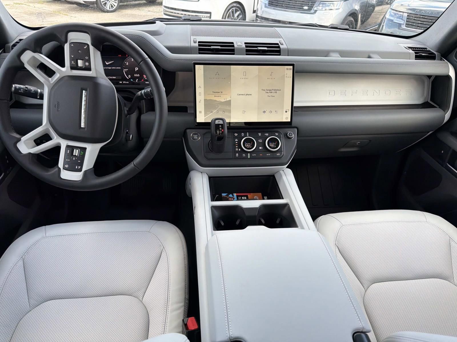 New 2026 Land Rover Defender 110 X-Dynamic SE AWD/4WD image 9
