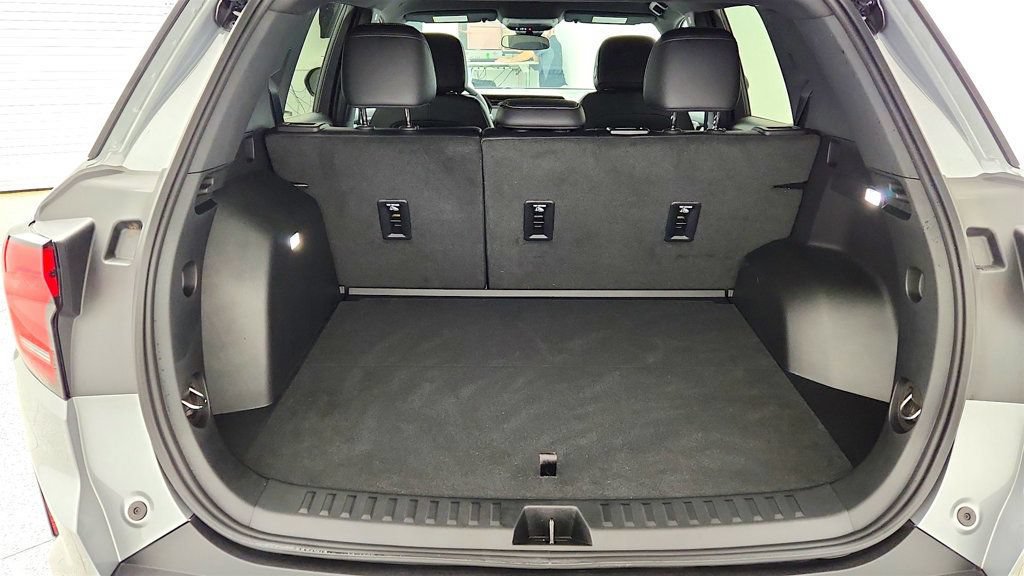 Used 2026 GMC Terrain Elevation w/ Elevation Premium Package FWD image 20