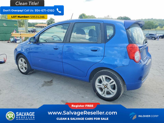 Used 2010 Chevrolet Aveo5 LT w/ Power and Convenience Package FWD image 3