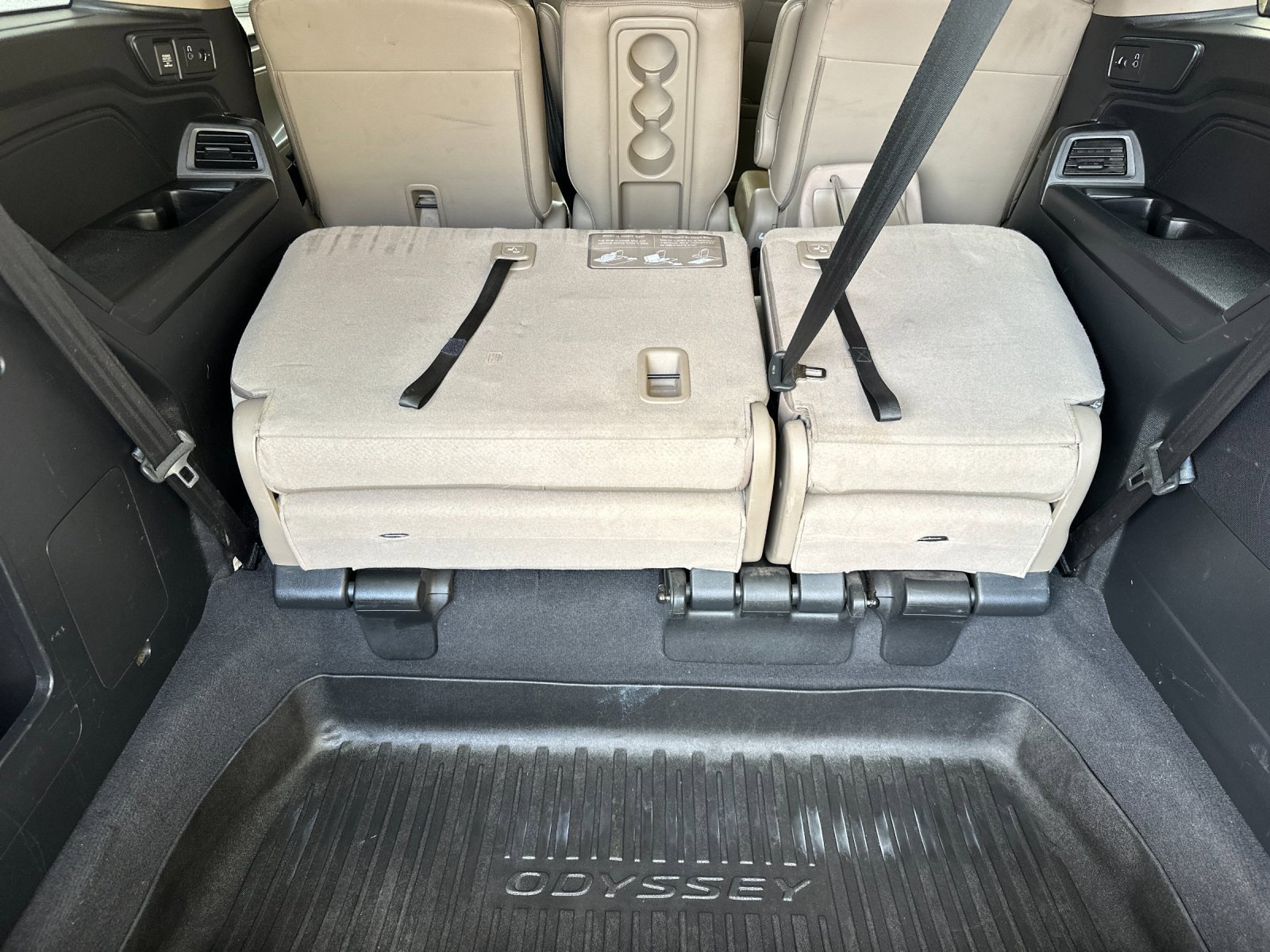 Used 2018 Honda Odyssey EX-L image 19