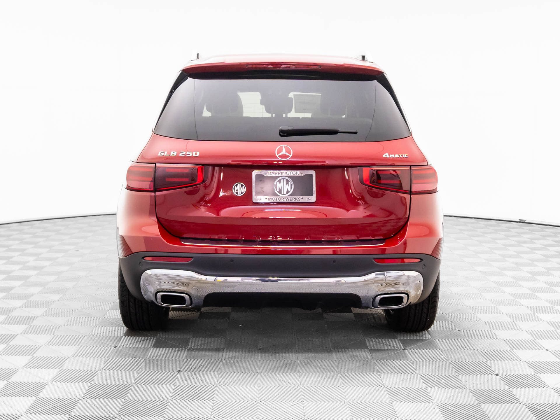 New 2026 Mercedes-Benz GLB 250 4MATIC image 4