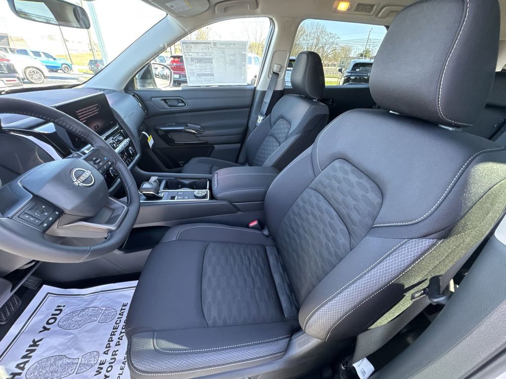 New 2026 Nissan Pathfinder SV image 11