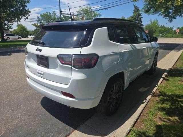 Used 2022 Jeep Compass High Altitude AWD/4WD image 7