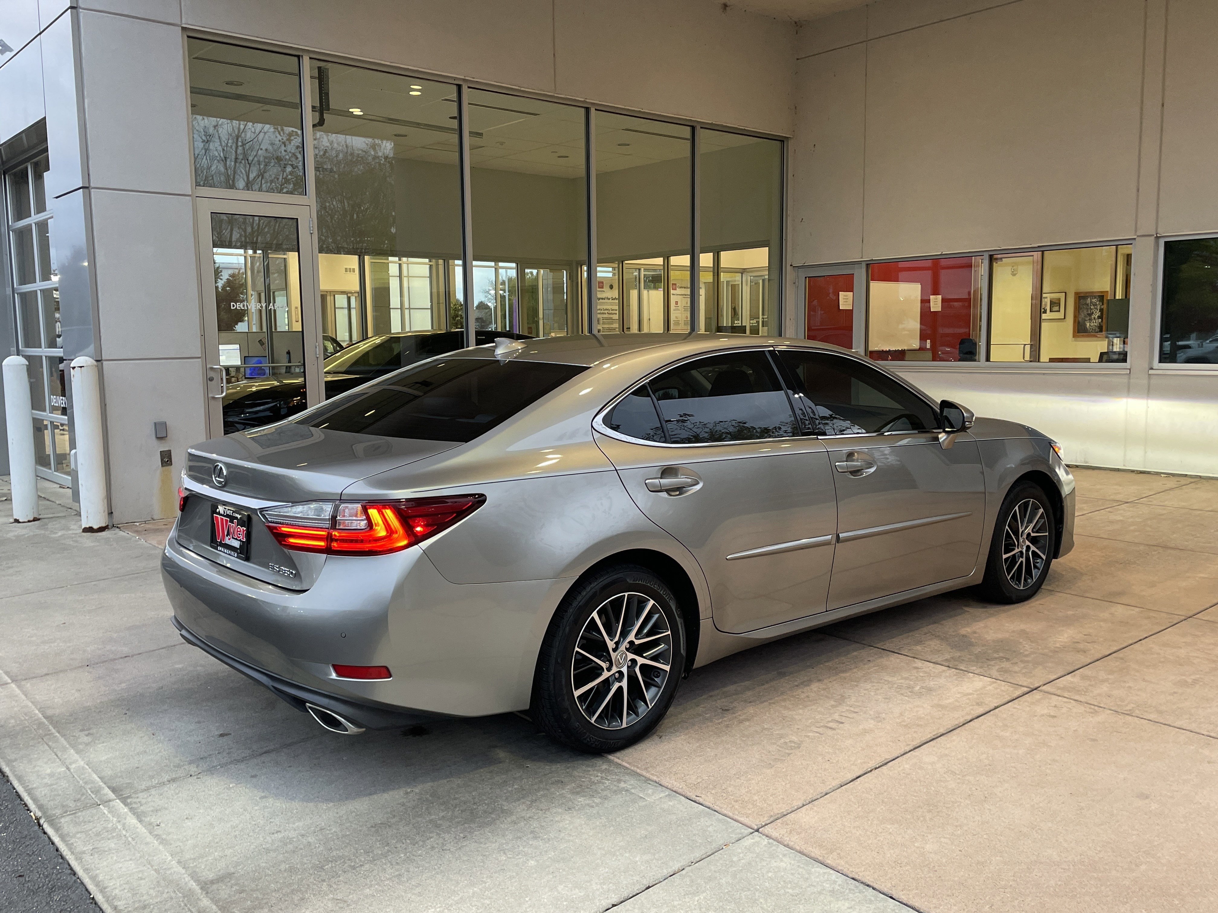 Used 2017 Lexus ES 350 image 22