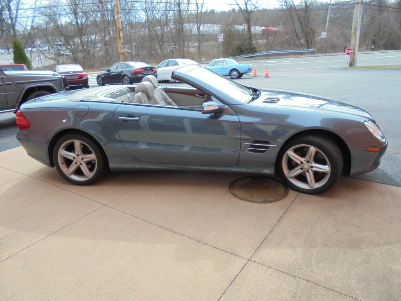 Used 2004 Mercedes-Benz SL 500 w/ Trim Pkg image 6