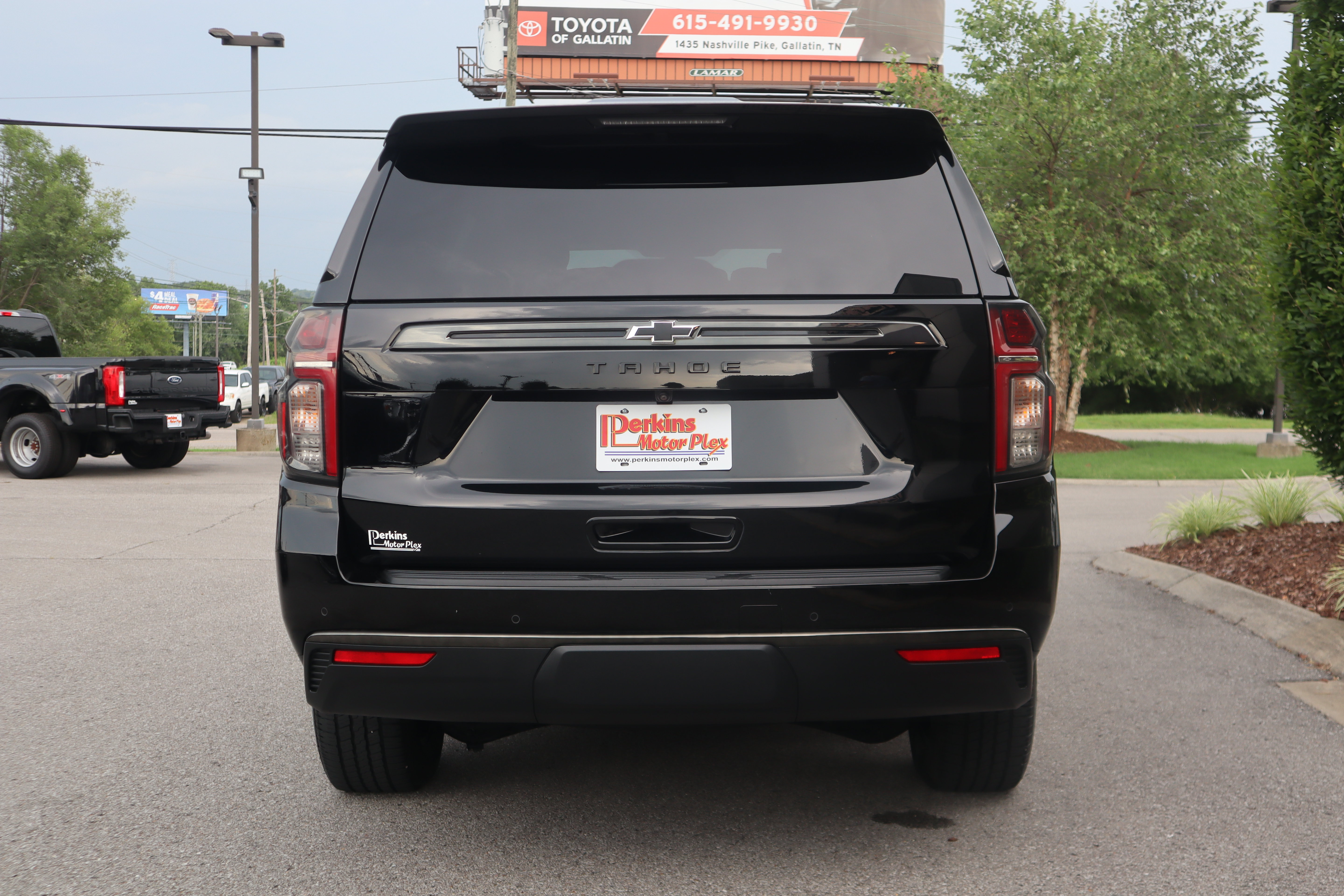 Used 2021 Chevrolet Tahoe Z71 AWD/4WD image 8