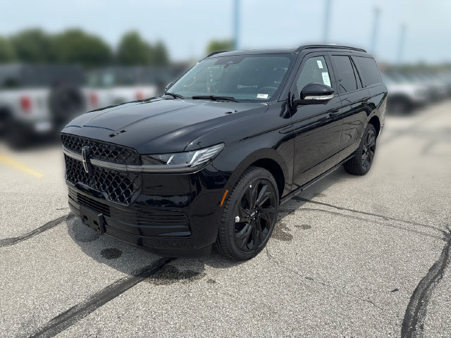 New 2027 Lincoln Navigator Reserve w/ Jet Appearance Package AWD/4WD image 11