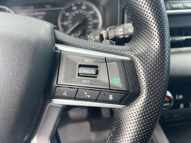 Used 2024 Mitsubishi Outlander SE Black Edition AWD/4WD image 12