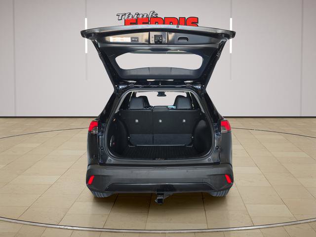 Used 2022 Toyota Corolla Cross XLE w/ Convenience Package FWD image 10