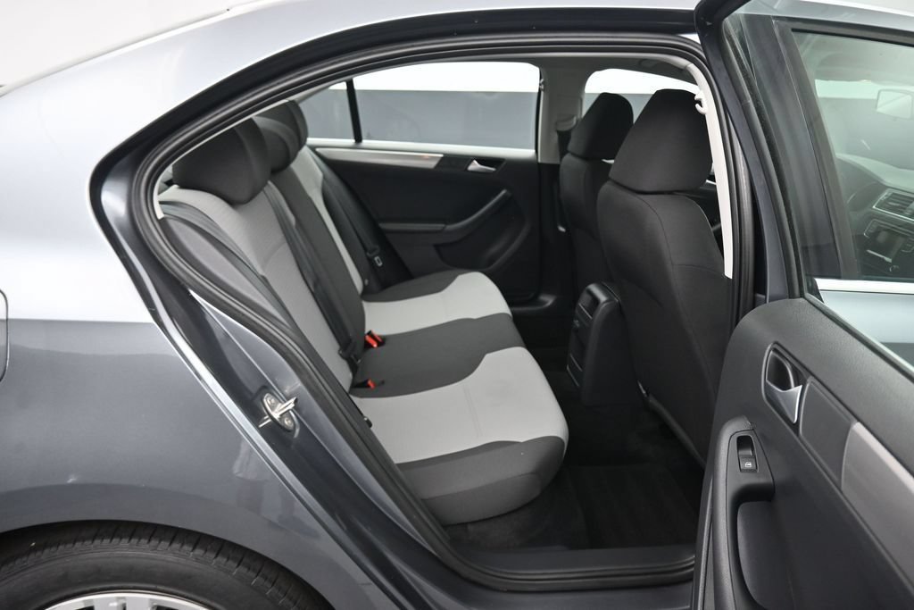 Used 2017 Volkswagen Jetta S FWD image 33