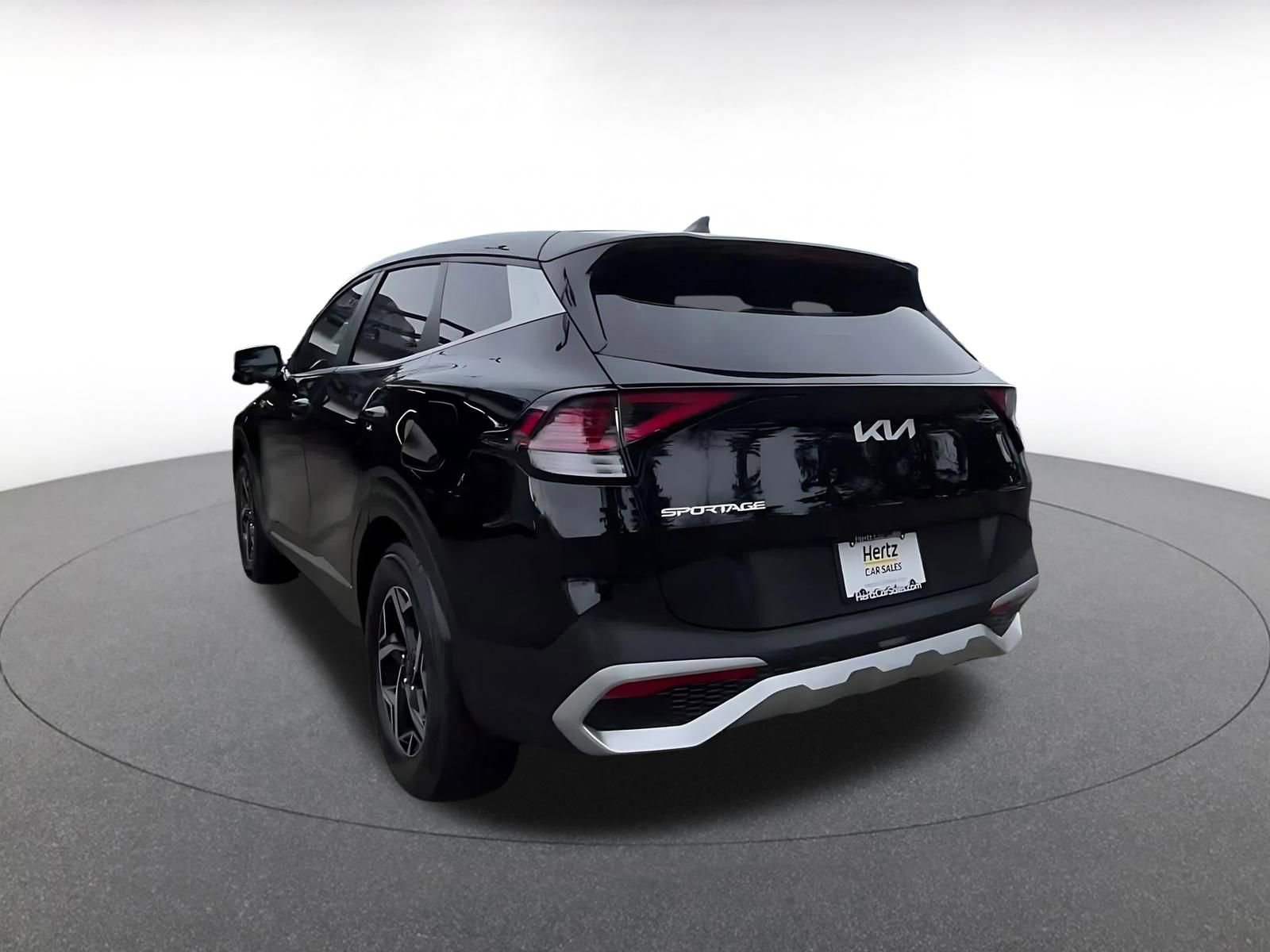 Used 2025 Kia Sportage LX image 11