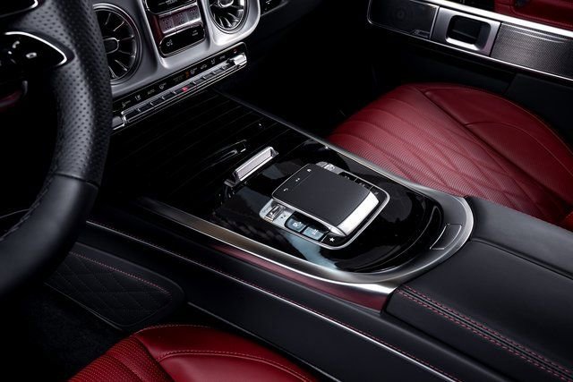 Used 2025 Mercedes-Benz G 63 AMG 4MATIC image 29