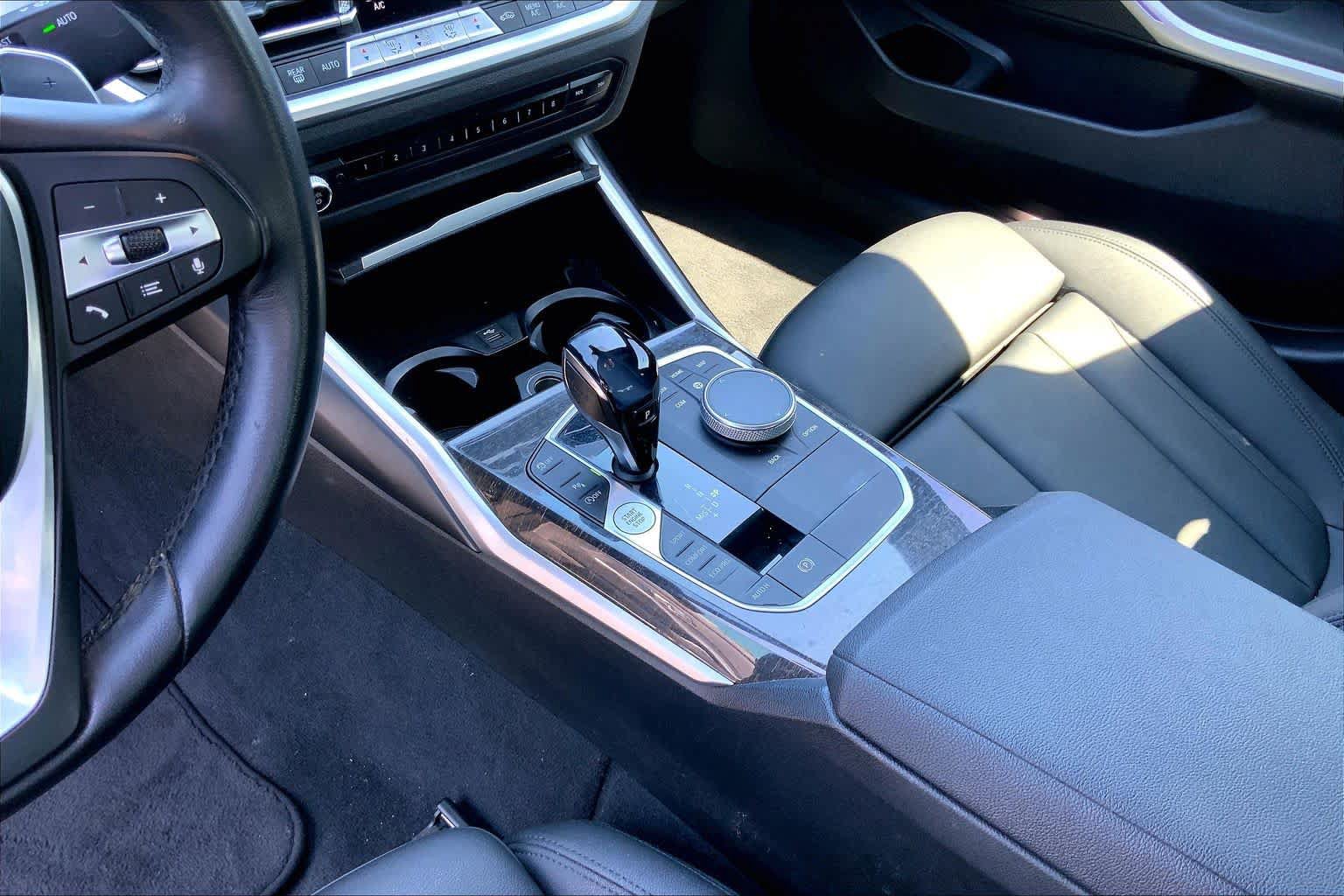 Used 2021 BMW 330i Sedan w/ Convenience Package RWD image 16