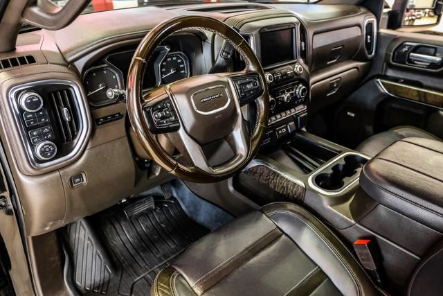 Used 2023 GMC Sierra 3500 Denali w/ Denali Ultimate Package AWD/4WD image 5