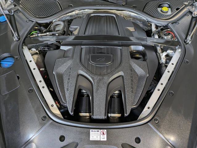 Used 2024 Porsche Panamera image 25